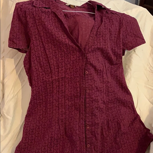 Sonoma Life & Style short sleeve v neck button - Picture 1 of 8